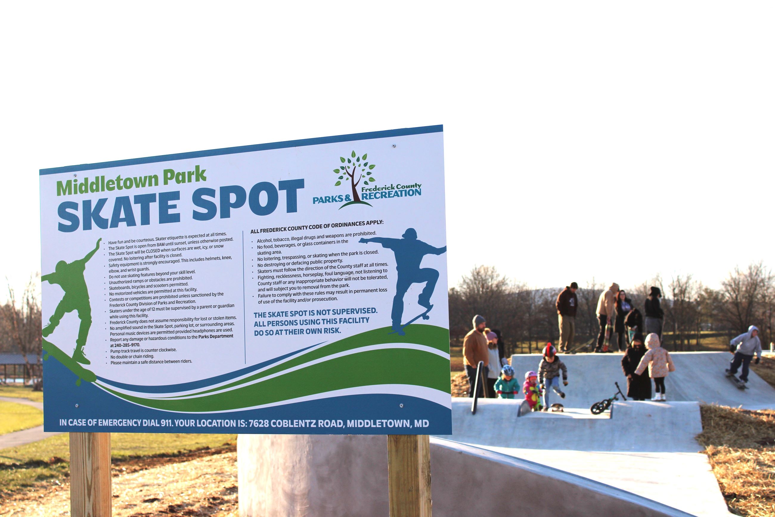 Image of sign with rules at Middletown Park Skate Spot